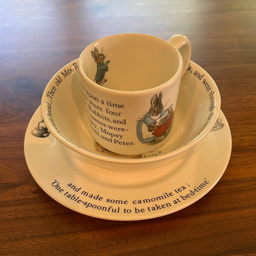 Wedgwood Made in England Vintage Peter Rabbit 3 piece Tea Set